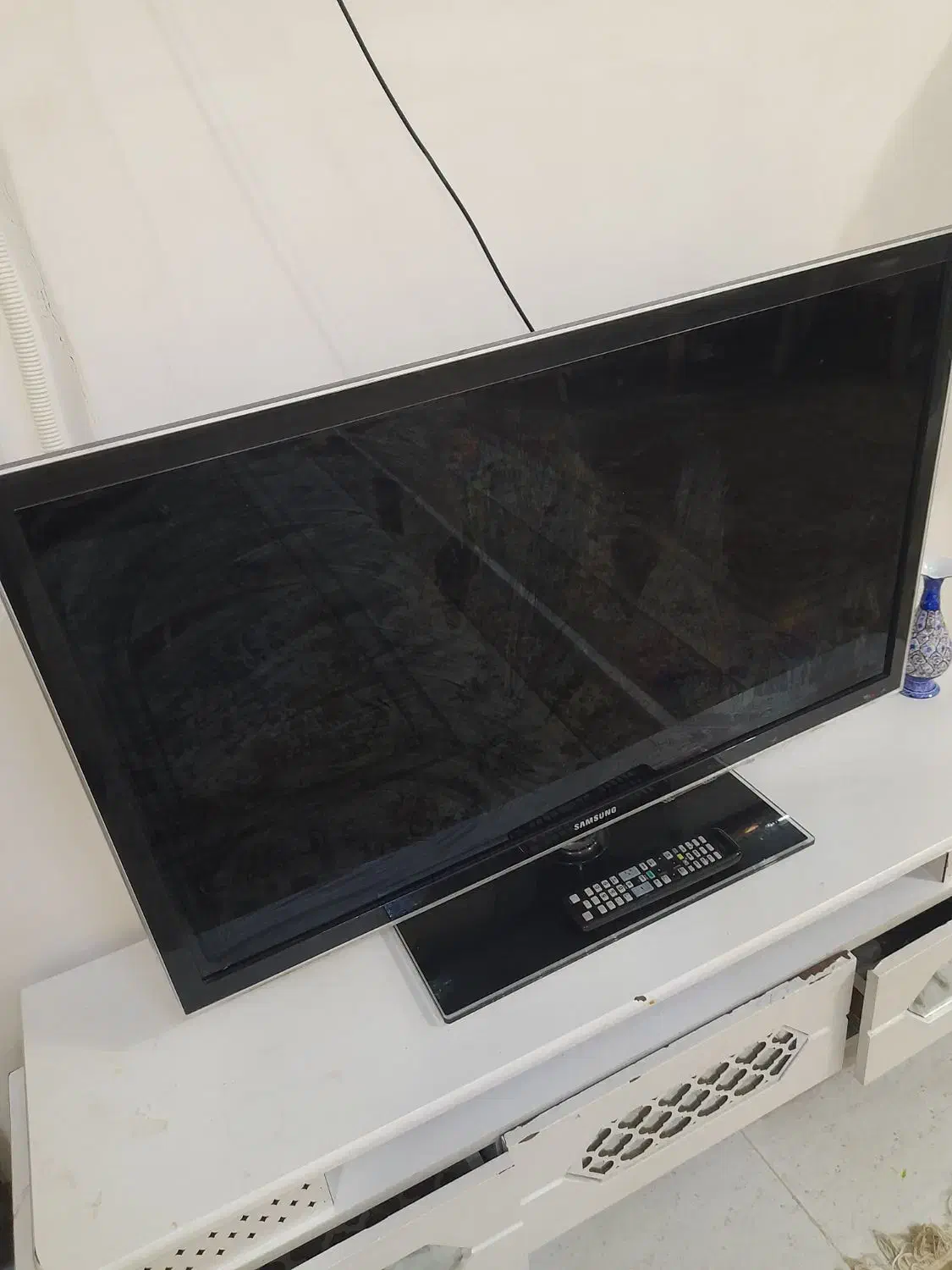 تلویزیون ال ایی دی ۴۰اینچ|تلویزیون و پروژکتور|شهرکرد, |دیوار