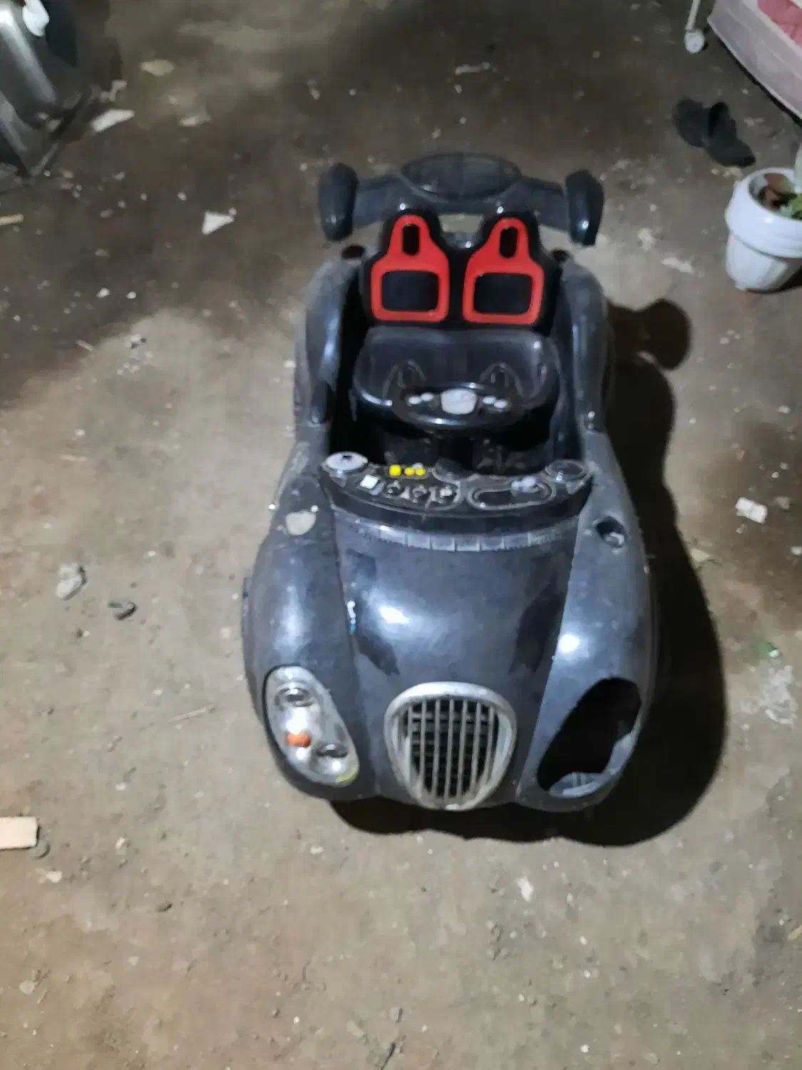 ماشین شارژی|اسباب‌بازی بچه|رشت, حومه رشت|دیوار