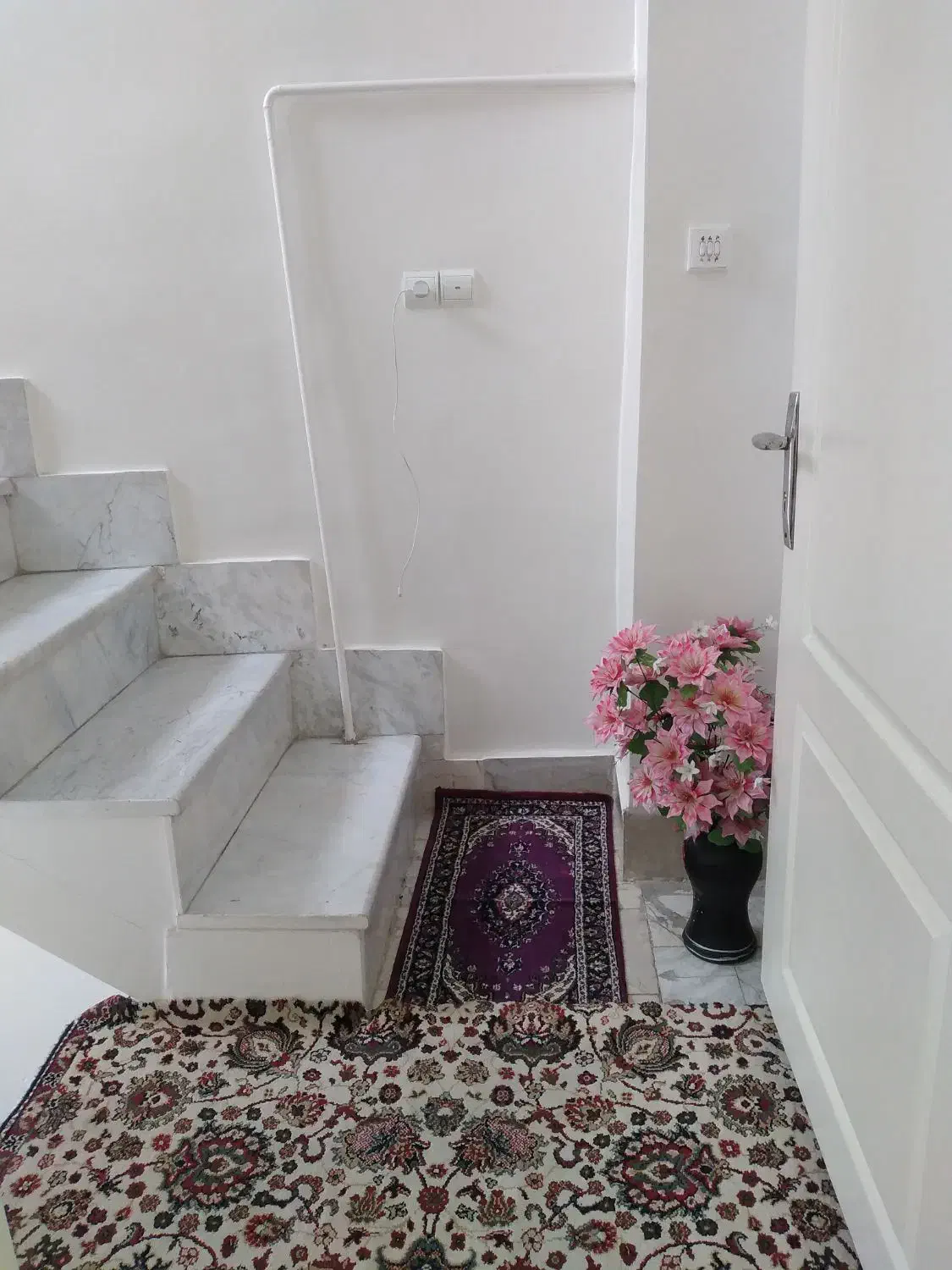 اجاره،دو طبقه ۴۰ متری با پشت بام و اتاق در پشت بام