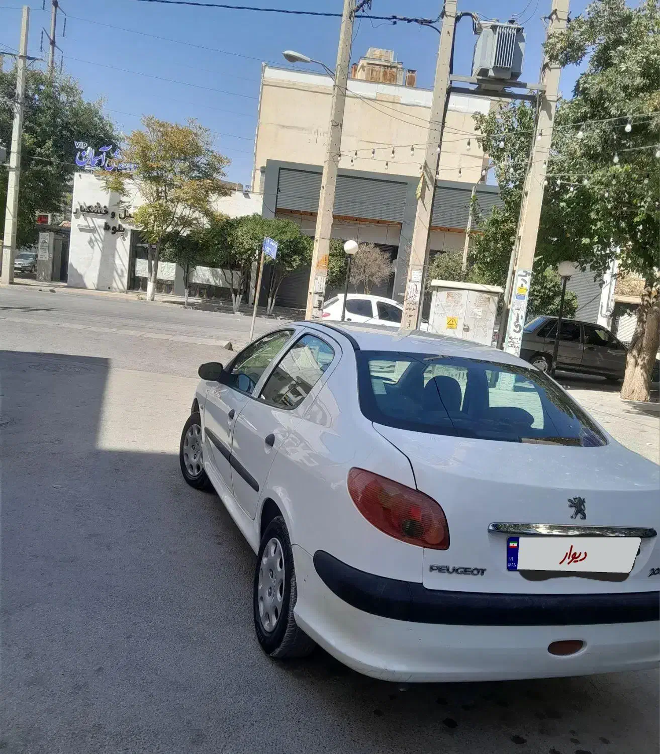 ماشین۲۰۶ مدا ۹۲|خودرو سواری و وانت|شیراز, شهرک پرواز|دیوار