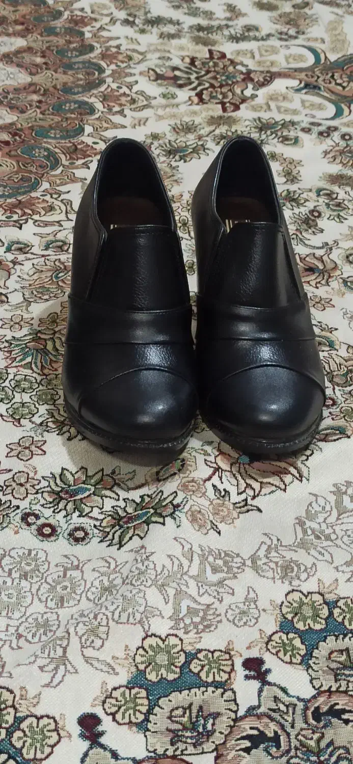 لباس|لباس|بروجرد, |دیوار