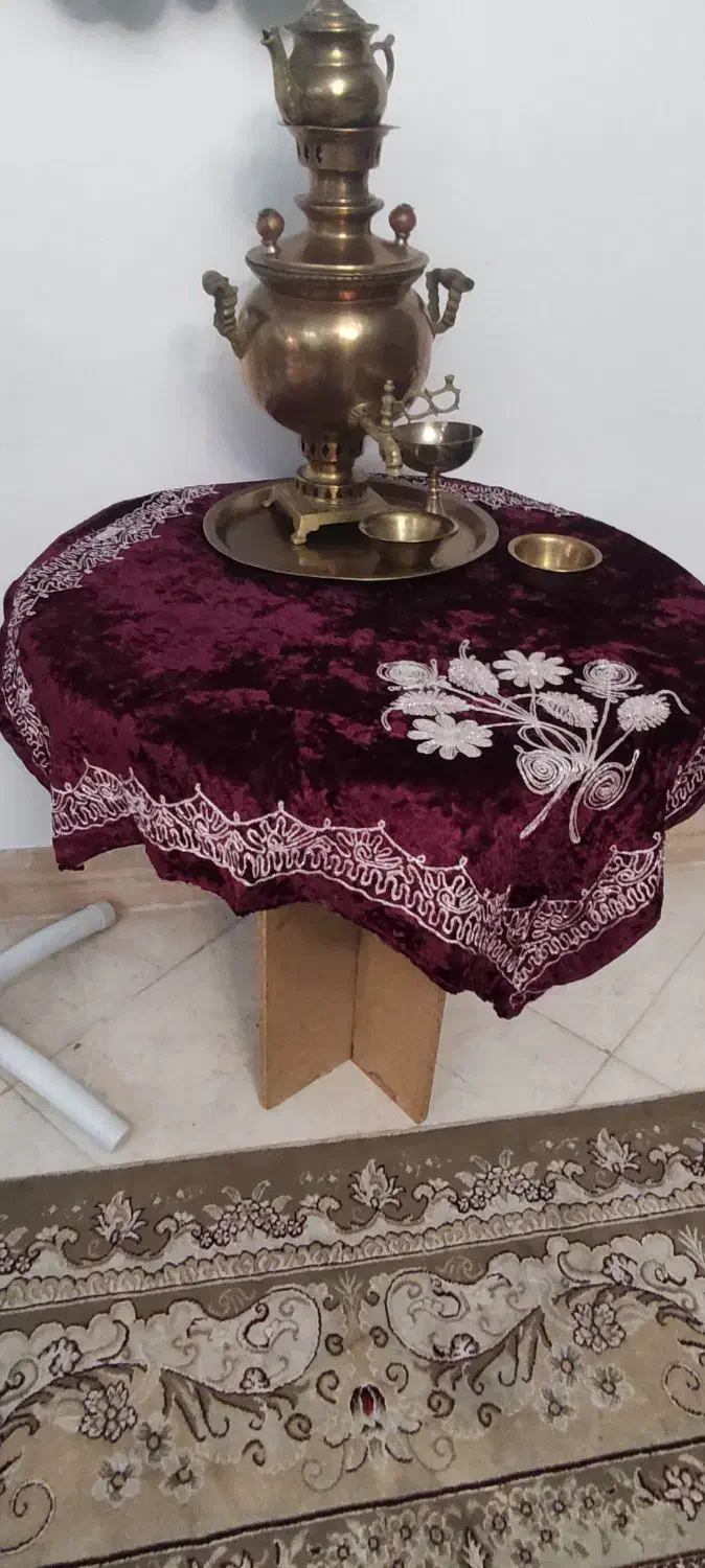 میز خاطره گرد|میز تلفن|سمنان, |دیوار