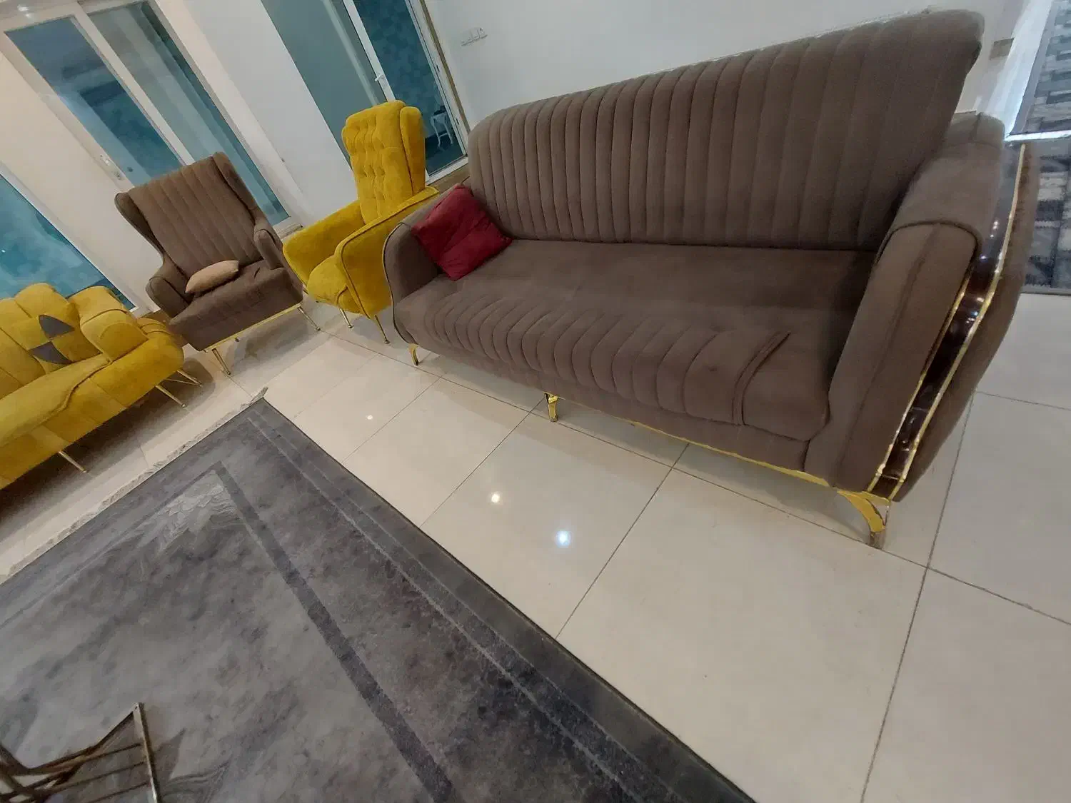 مبل ۸ نفره ارجینال در حد نو|مبلمان خانگی و میز عسلی|سرخرود, |دیوار