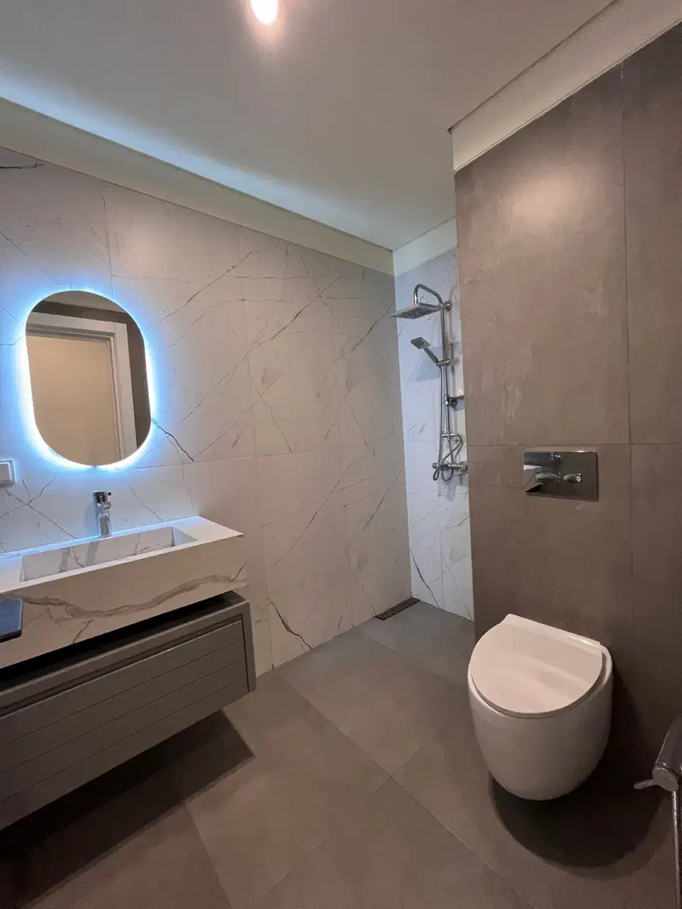 آپارتمان۹۰متر۲خواب*کلیدنخورده سازه برند*سعادت آباد