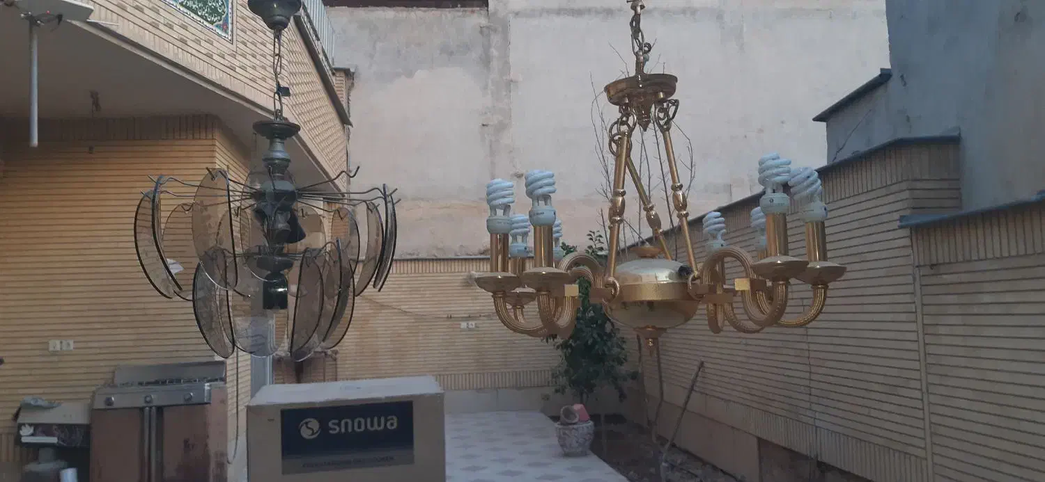 ۴عدد لوستر و ۲ عدد مهتابی تکی|لوستر و چراغ آویز|شیراز, فرگاز|دیوار