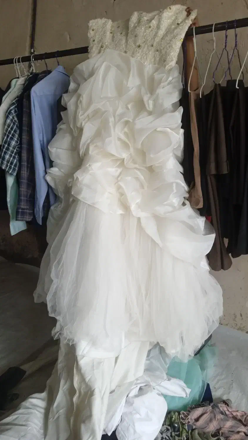 لباس عروس|لباس|بیرجند, |دیوار