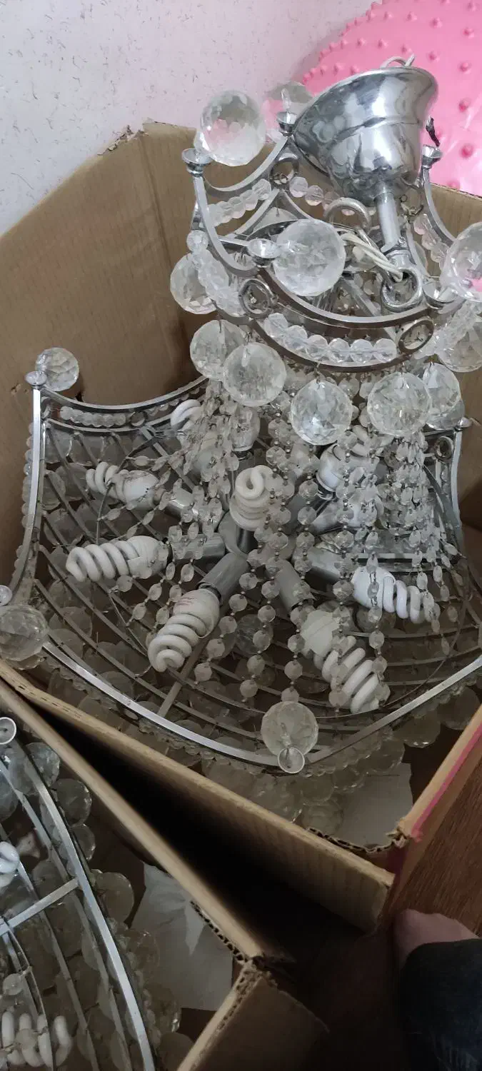 فروش یک جفت لوستر|لوستر و چراغ آویز|نجفآباد, باغ ملی|دیوار