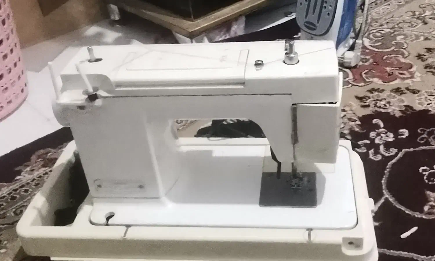 چرخ خیاطی یاسمین کاچیران|چرخ خیاطی و ریسندگی|بیرجند, |دیوار