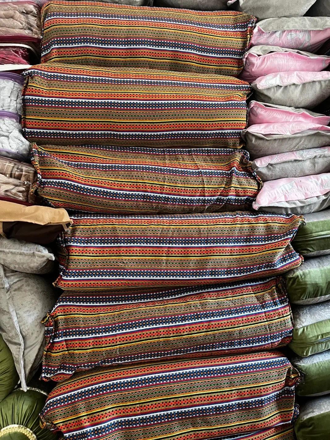 10 عدد جا رختخوابی نو|رختخواب، بالش، پتو|یاسوج, |دیوار