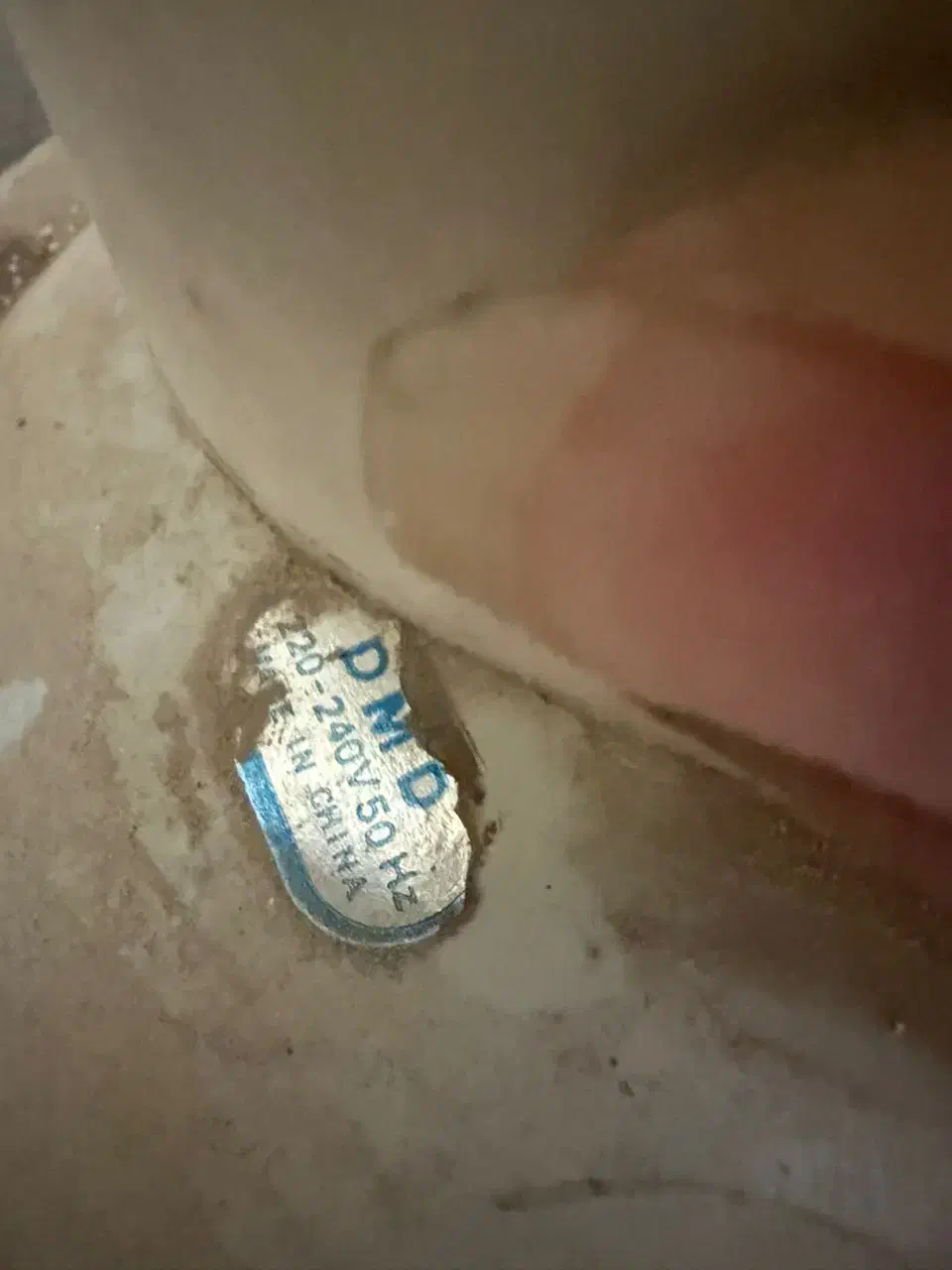 پنکه سقفی|پنکه و تصفیهکنندهٔ هوا|قم, پردیسان|دیوار