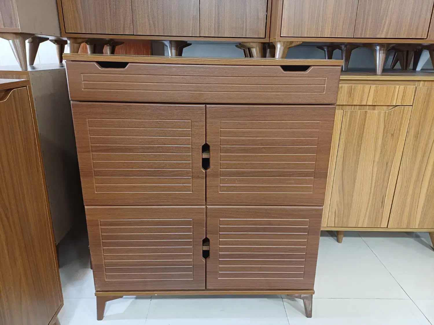 جاکفشی|جاکفشی، کمد، دراور|ارومیه, |دیوار