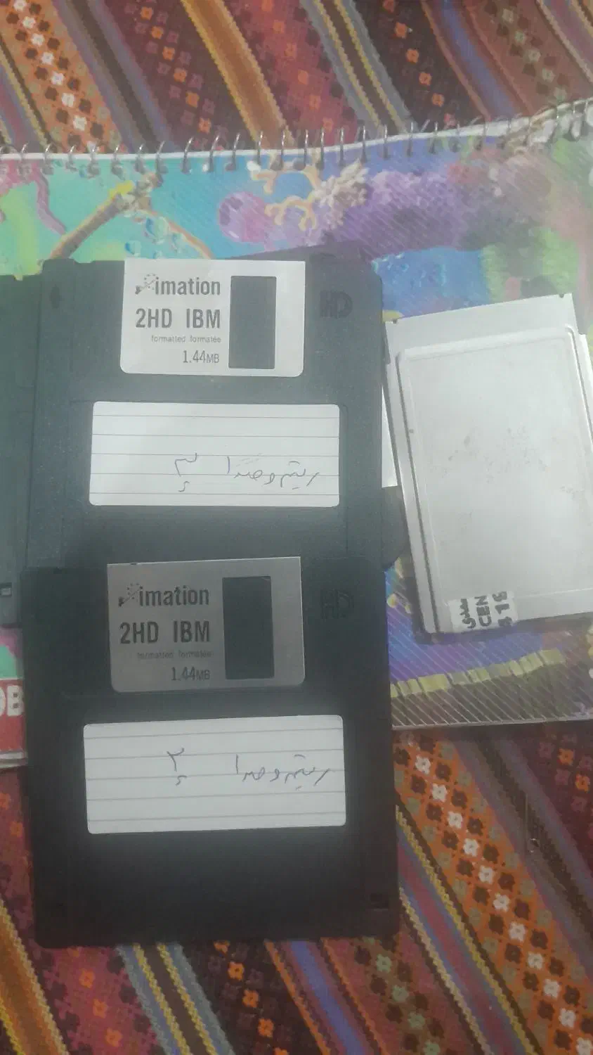 فلاپی بابرنامه خوب|پیانو، کیبورد، آکاردئون|خلخال, |دیوار