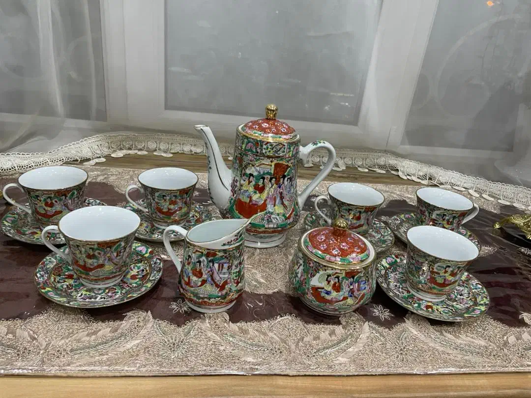 فروش چینی های قدیمی مرغی|کلکسیون اشیاء عتیقه|مراغه, |دیوار