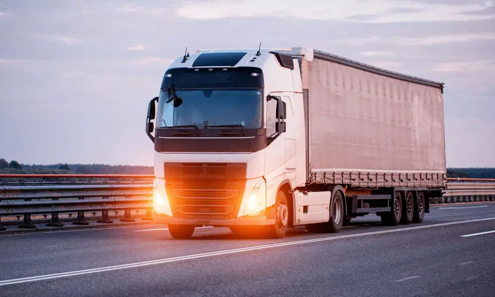 شاگرد یا کمک راننده تریلی کامیون میشم.،|استخدام حمل و نقل|بندرعباس, |دیوار