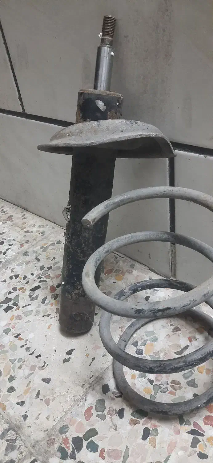 یک جفت کمک پوسته کوتاه ۲۰۶|قطعات یدکی و لوازم جانبی|بروجرد, |دیوار