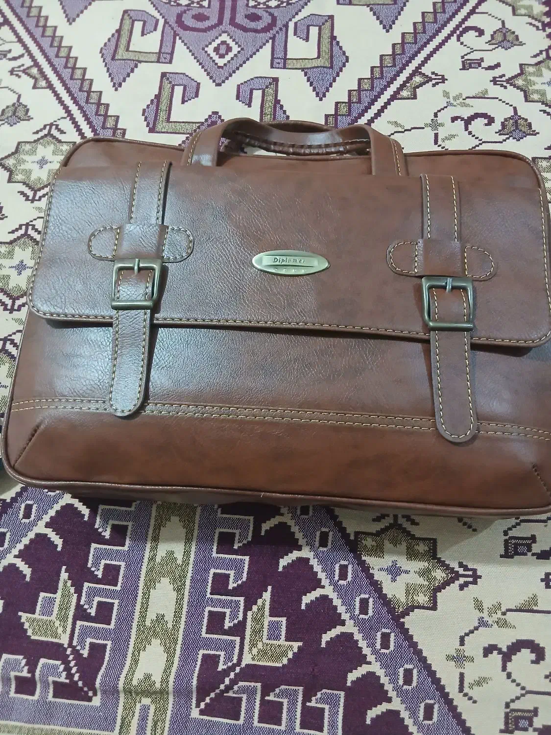 کیف|کیف، کفش، کمربند|زنجان, |دیوار