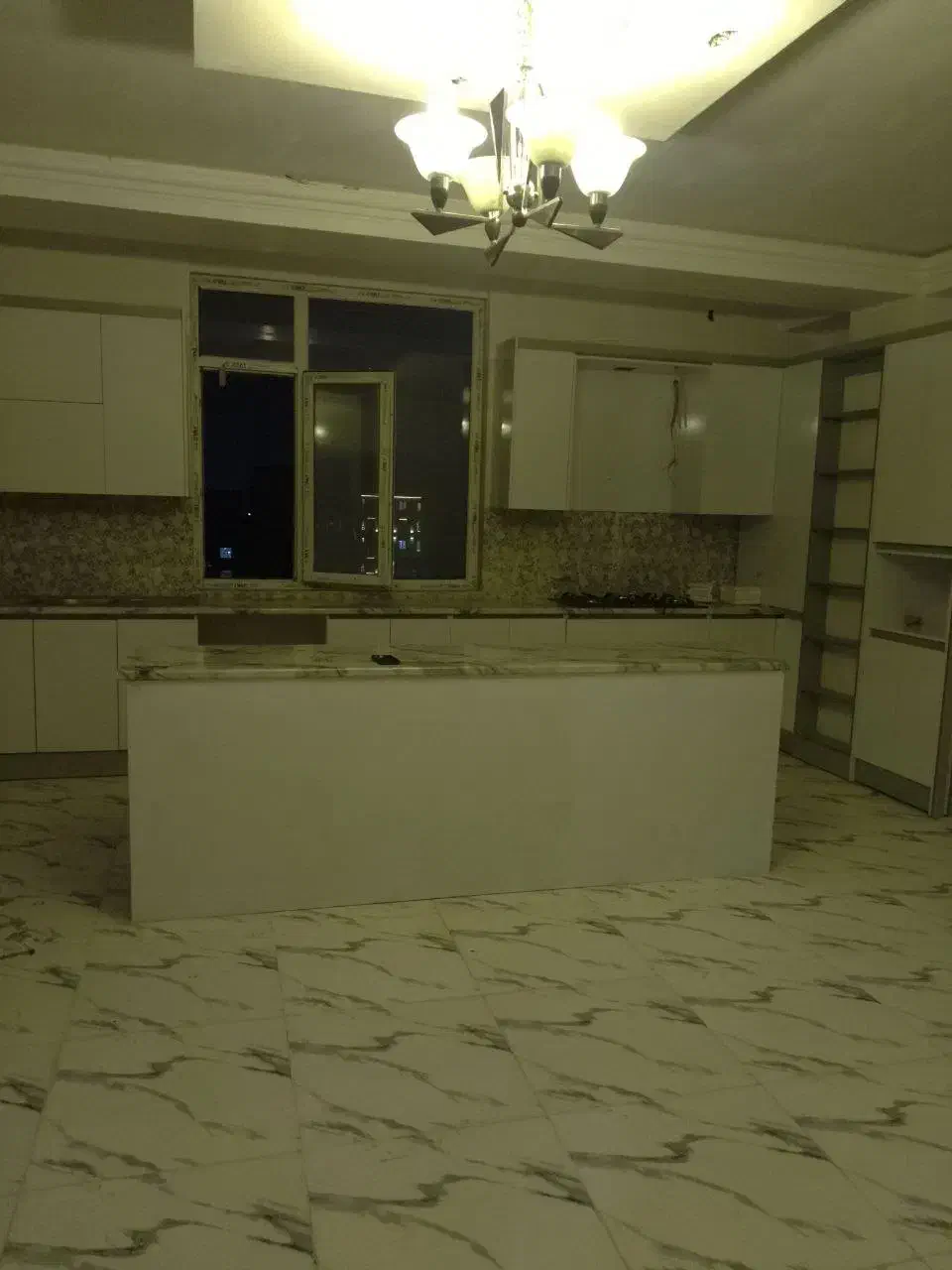 اپارتمان86 متری در صالحیه|فروش آپارتمان|بهارستان, |دیوار