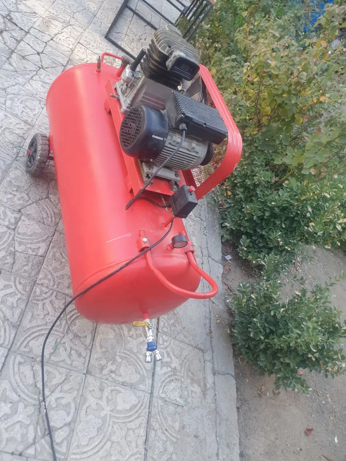 کمپرسور باد۲۵۰|ابزارآلات|صحنه, |دیوار