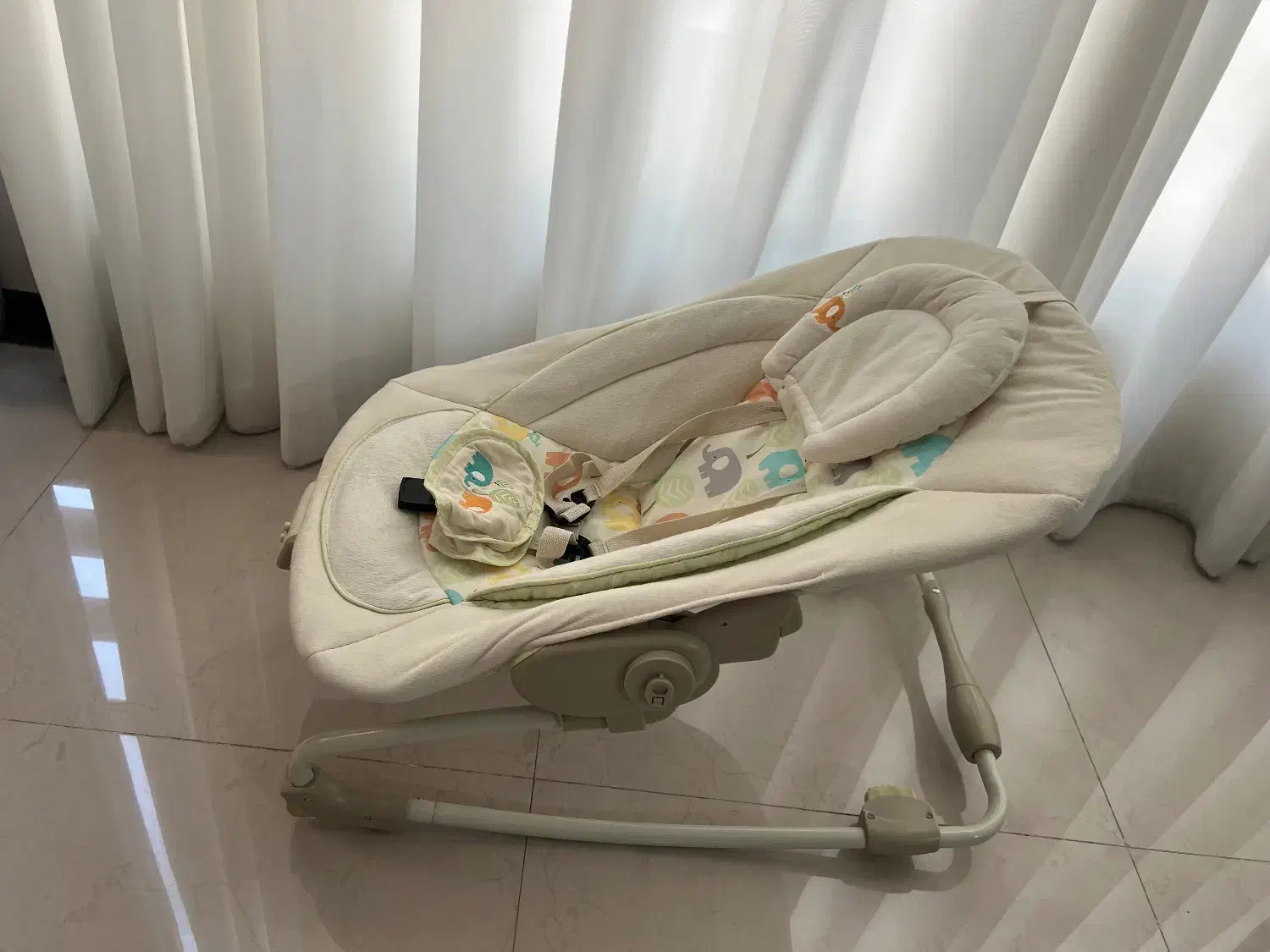 نی‌نی لای‌لای موزیکال|اسباب و اثاث بچه|ساوه, |دیوار