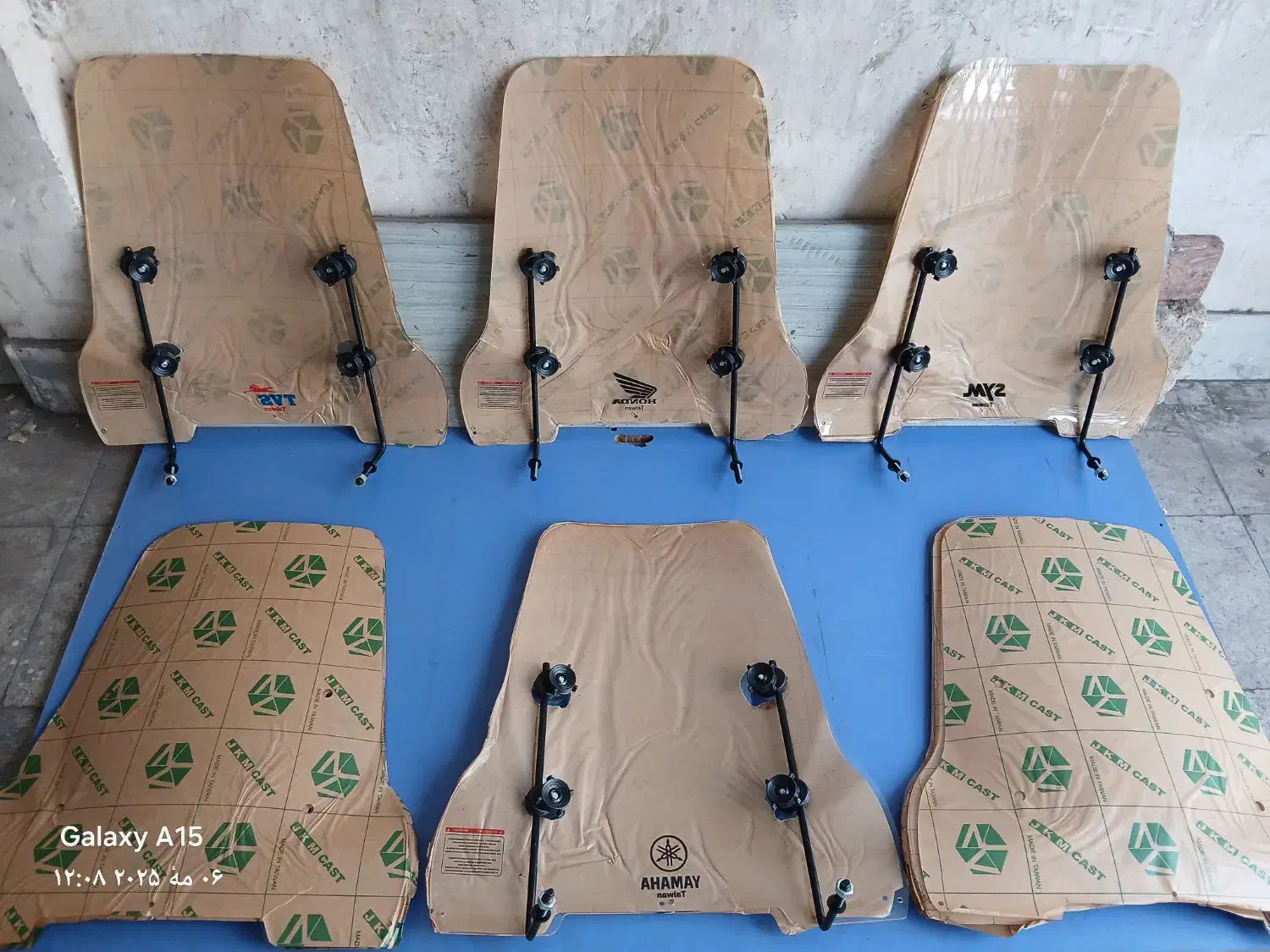 دستکش و طلق موتور قفل دیسک شلنگی آینه.کف پایی کلیک|قطعات یدکی و لوازم جانبی|تهران, افسریه شمالی|دیوار