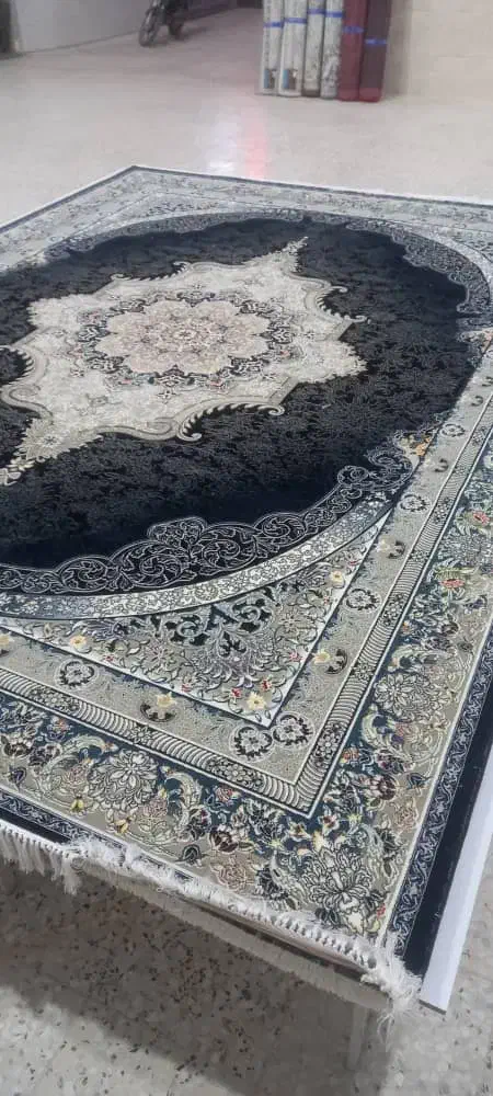 فرش۷۰۰شانه تخفیفی|فرش|آران و بیدگل, |دیوار