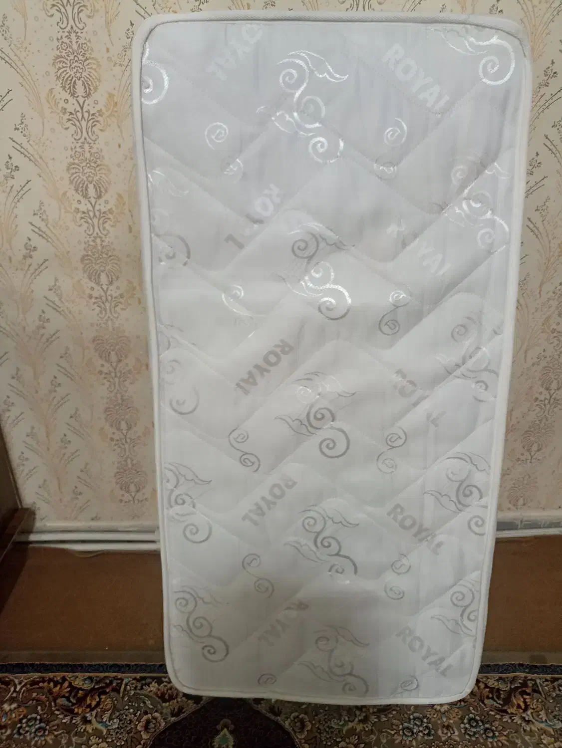 تشک در حد نو|تشک تختخواب|بوئین زهرا, |دیوار