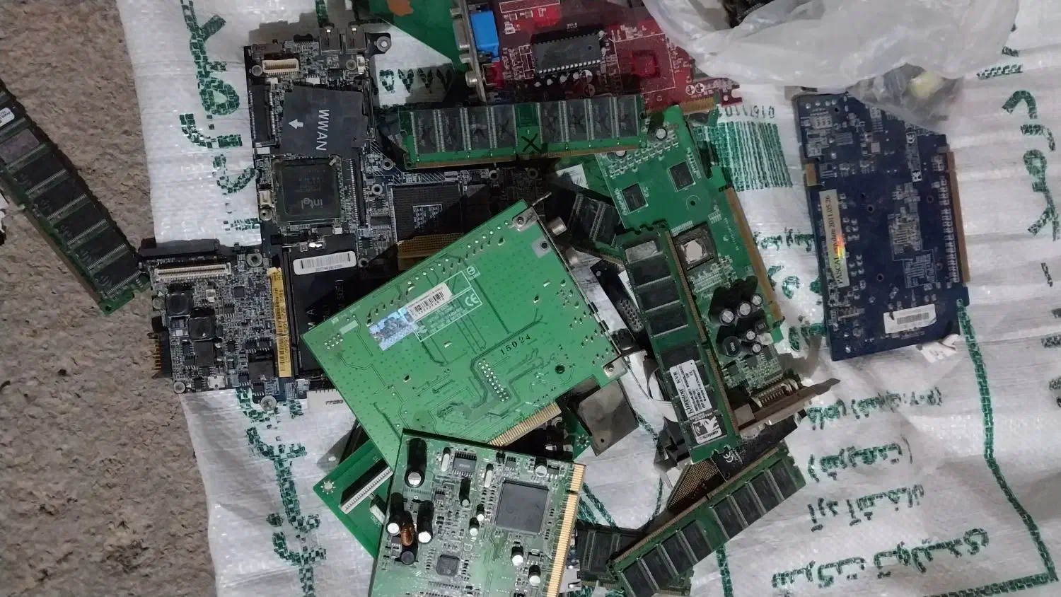 برد الکتریکی|قطعات و لوازم جانبی رایانه|بجنورد, |دیوار