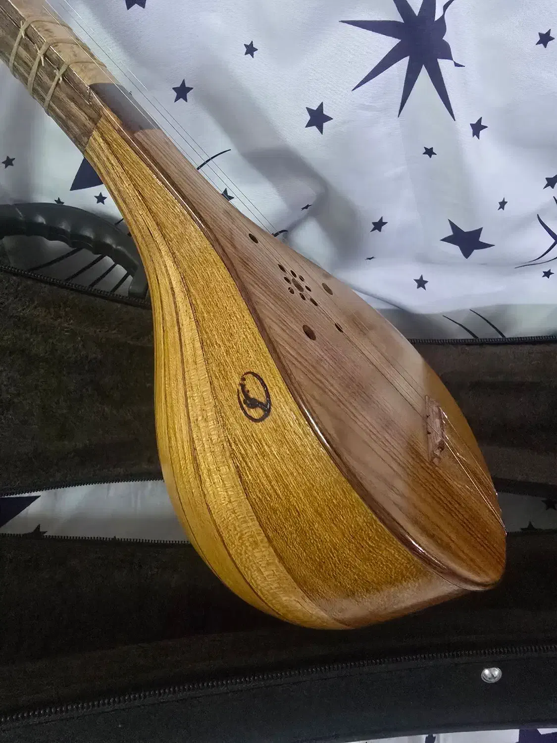 فروش سه تار در حد نو|سازهای سنتی|اصفهان, عطار نیشابوری|دیوار