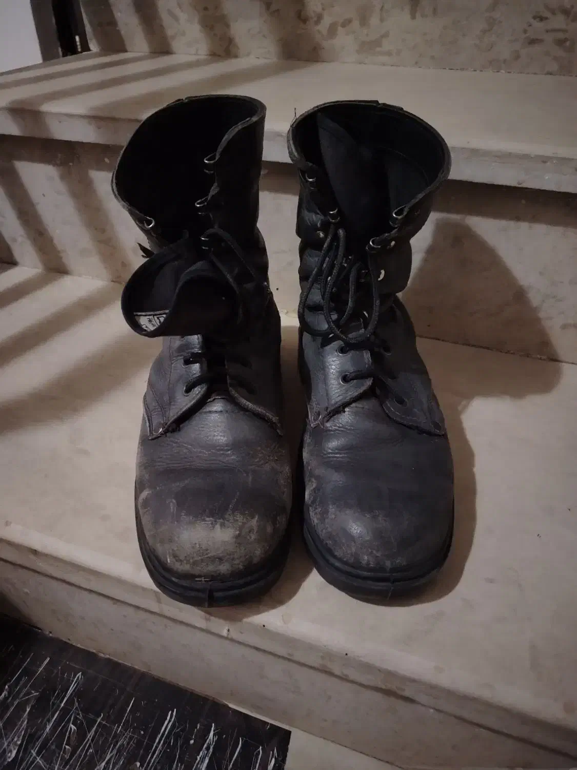 پوتین سربازی|کیف، کفش، کمربند|خمین, |دیوار