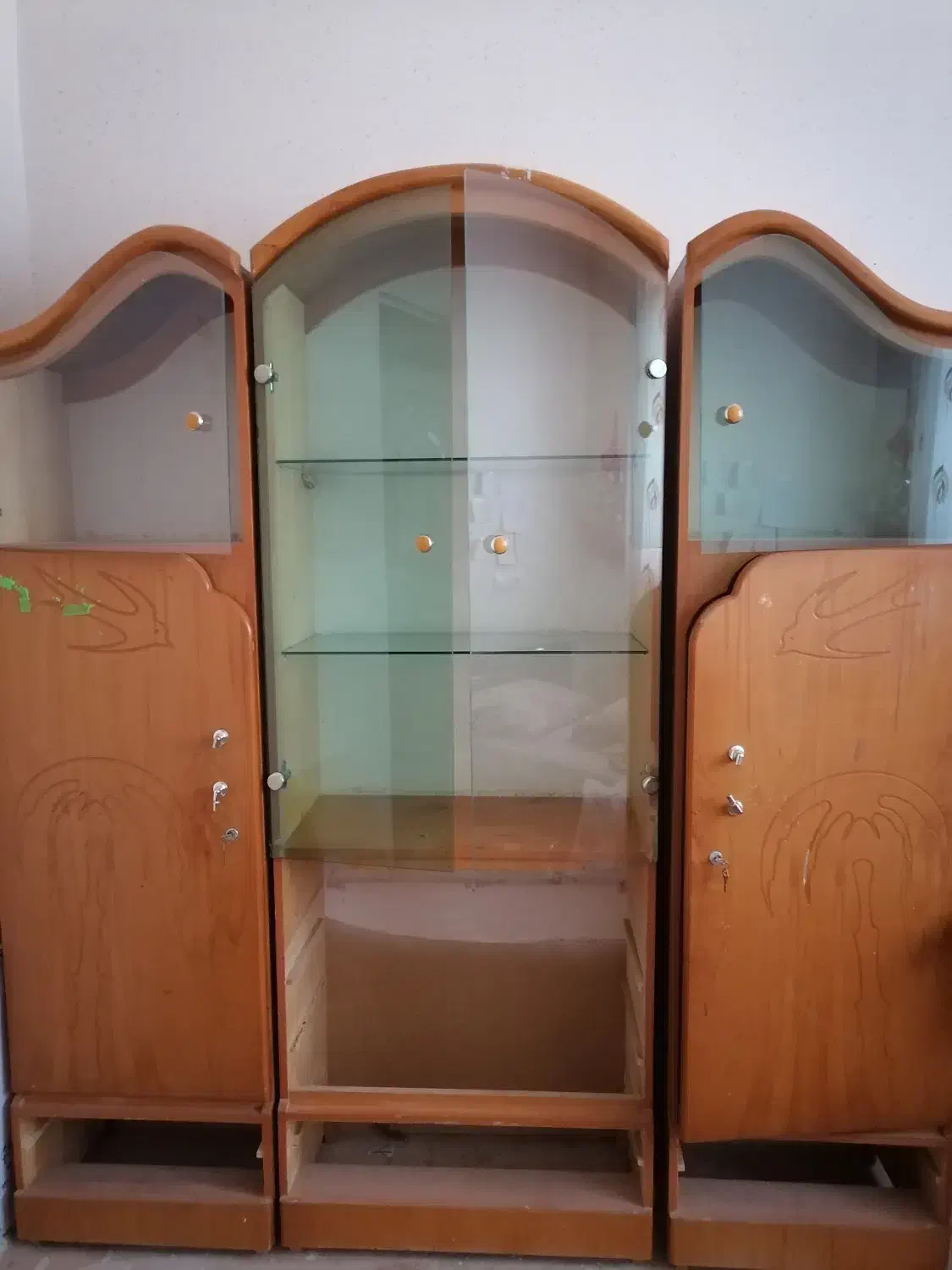 کمد(کمد لباس و ویترین)|جاکفشی، کمد، دراور|کاشان, فین کوچک|دیوار