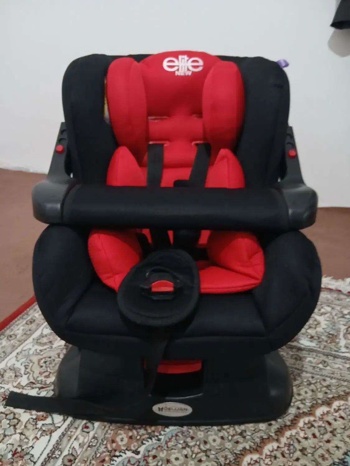 صندلی کودک دلیجان|تخت و صندلی بچه|مرند, |دیوار