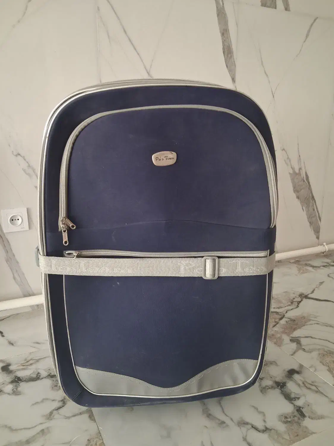 چمدان سایز بزرگ|کیف، کفش، کمربند|اسکو, |دیوار