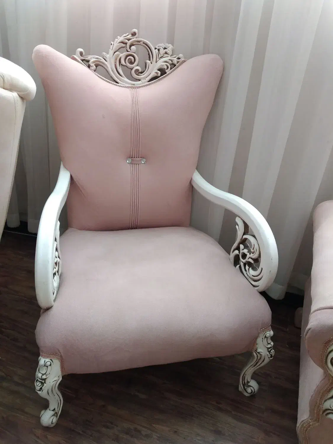 مبل و ناهارخوری|مبلمان خانگی و میز عسلی|تربت‌حیدریه, فردوسی جنوبی|دیوار