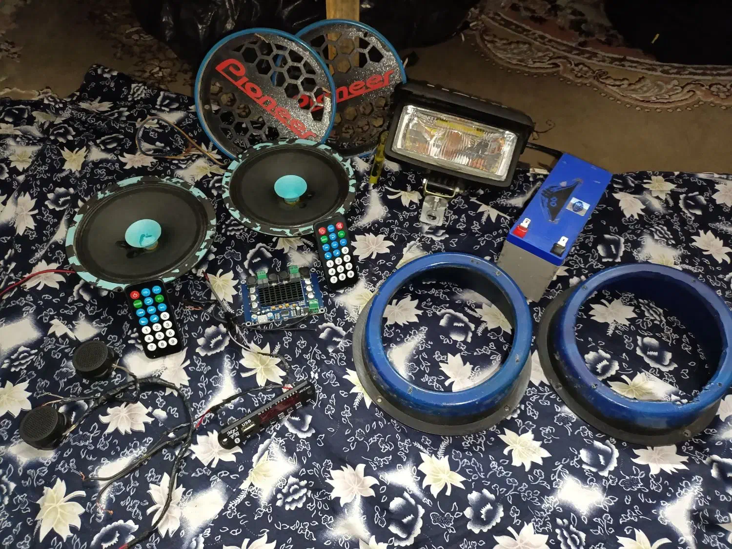 میدرنج و باتری موتور کاسه چراغ هلا|قطعات یدکی و لوازم جانبی|ورامین, ورامین|دیوار