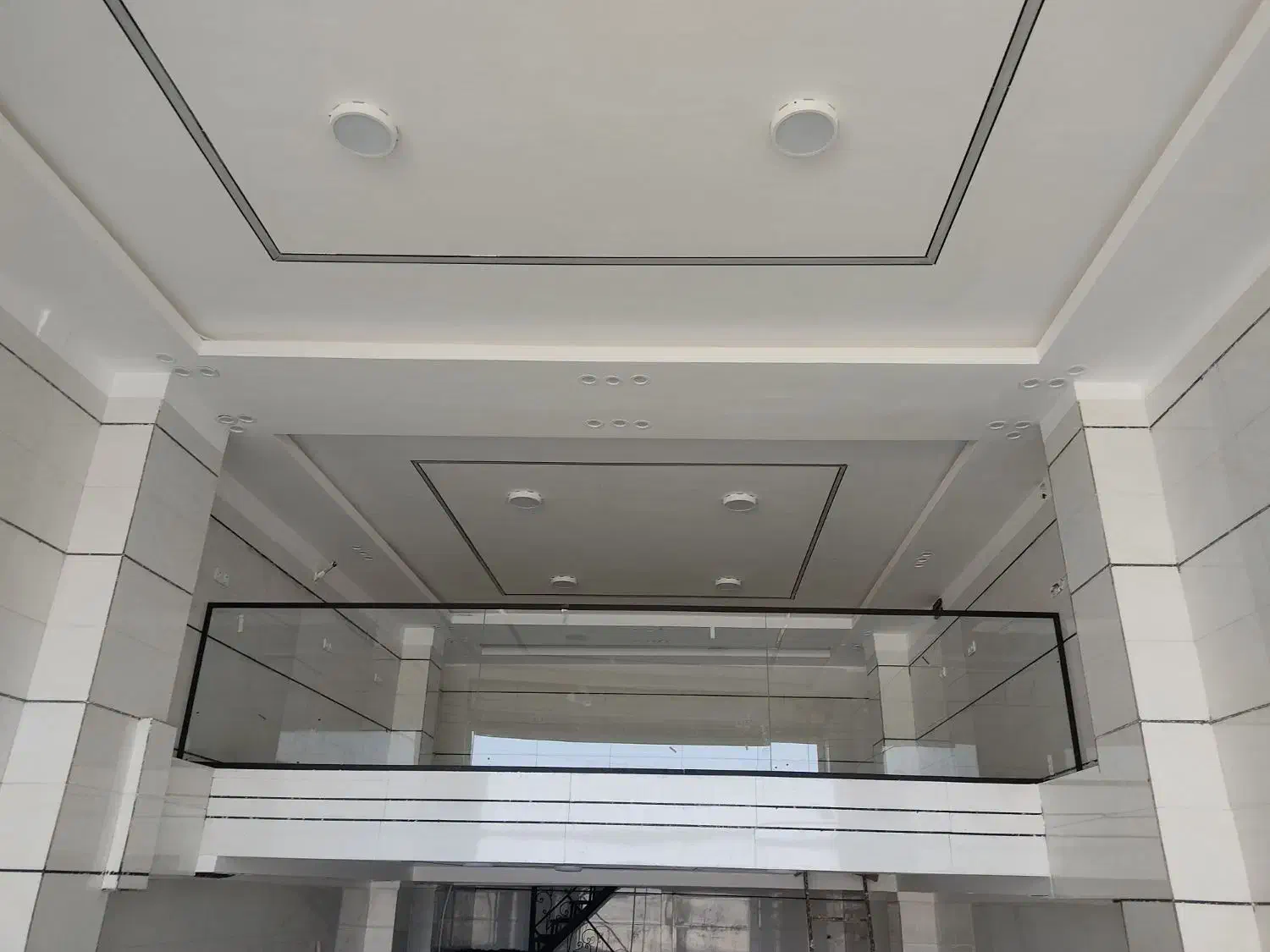 نصب شیشه سکوریت و درب برقی|خدمات پیشه و مهارت|بوشهر, |دیوار