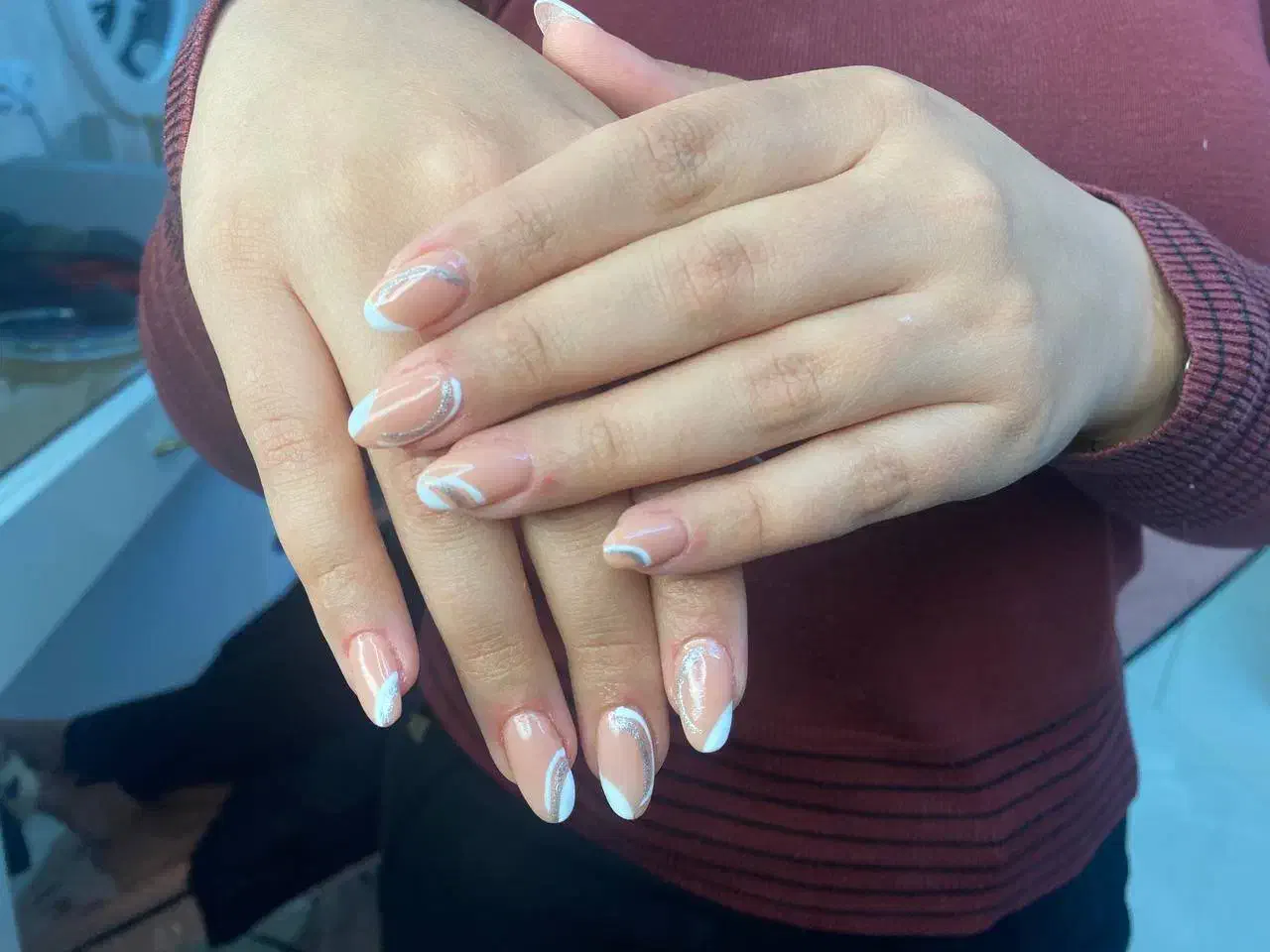 تخفیف ویژه کاشت ناخن الهیه|خدمات آرایشگری و زیبایی|کرمانشاه, |دیوار