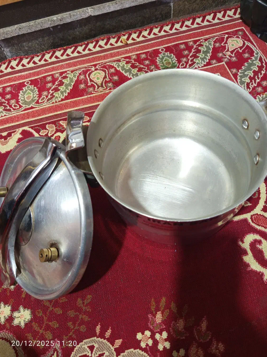 ارامپز|ظروف پخت‌وپز|فیروزآباد (فارس), |دیوار