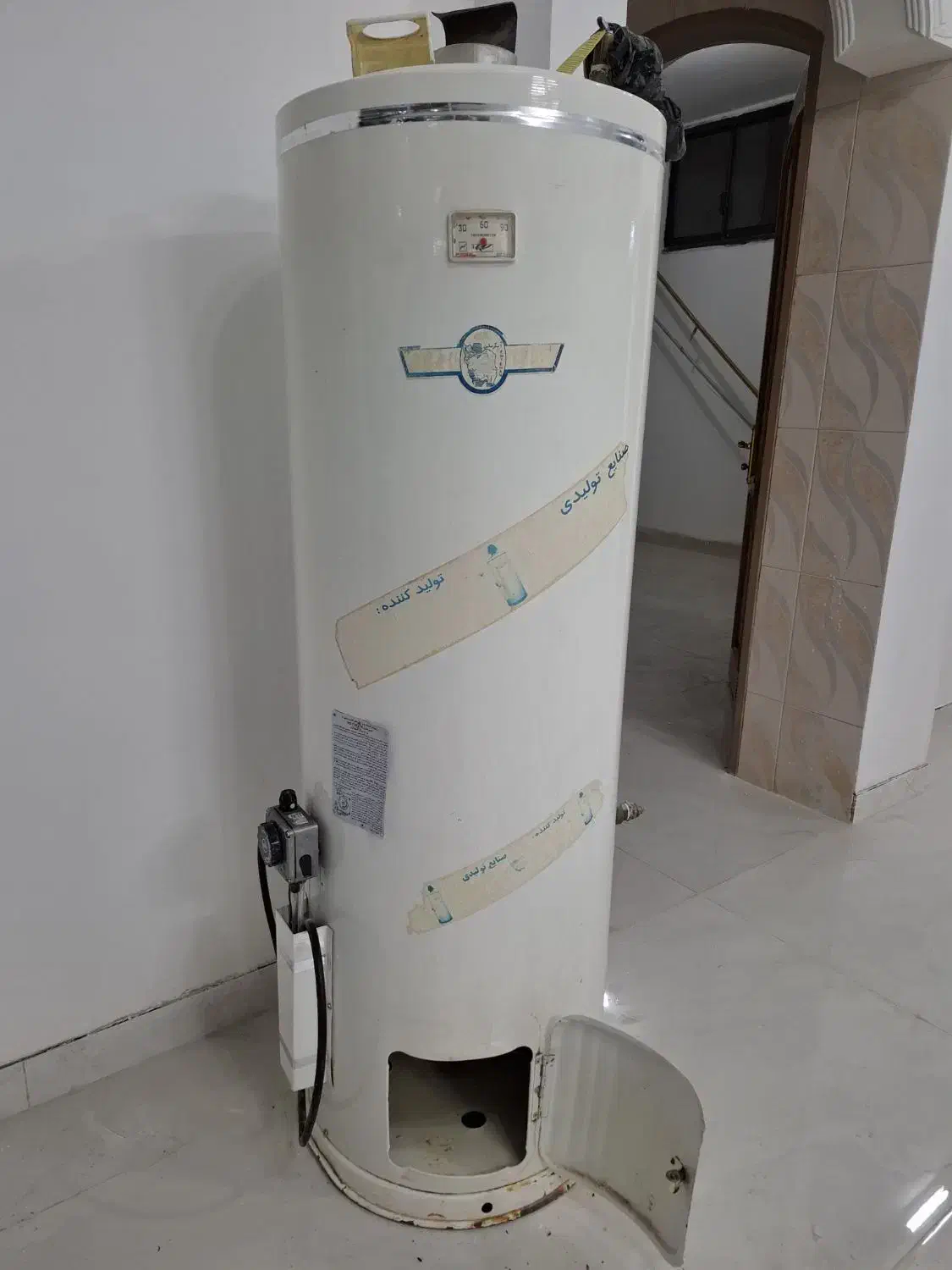 آبگرمکن مخزنی|آبگرمکن، پکیج، شوفاژ|خمینی‌شهر, |دیوار