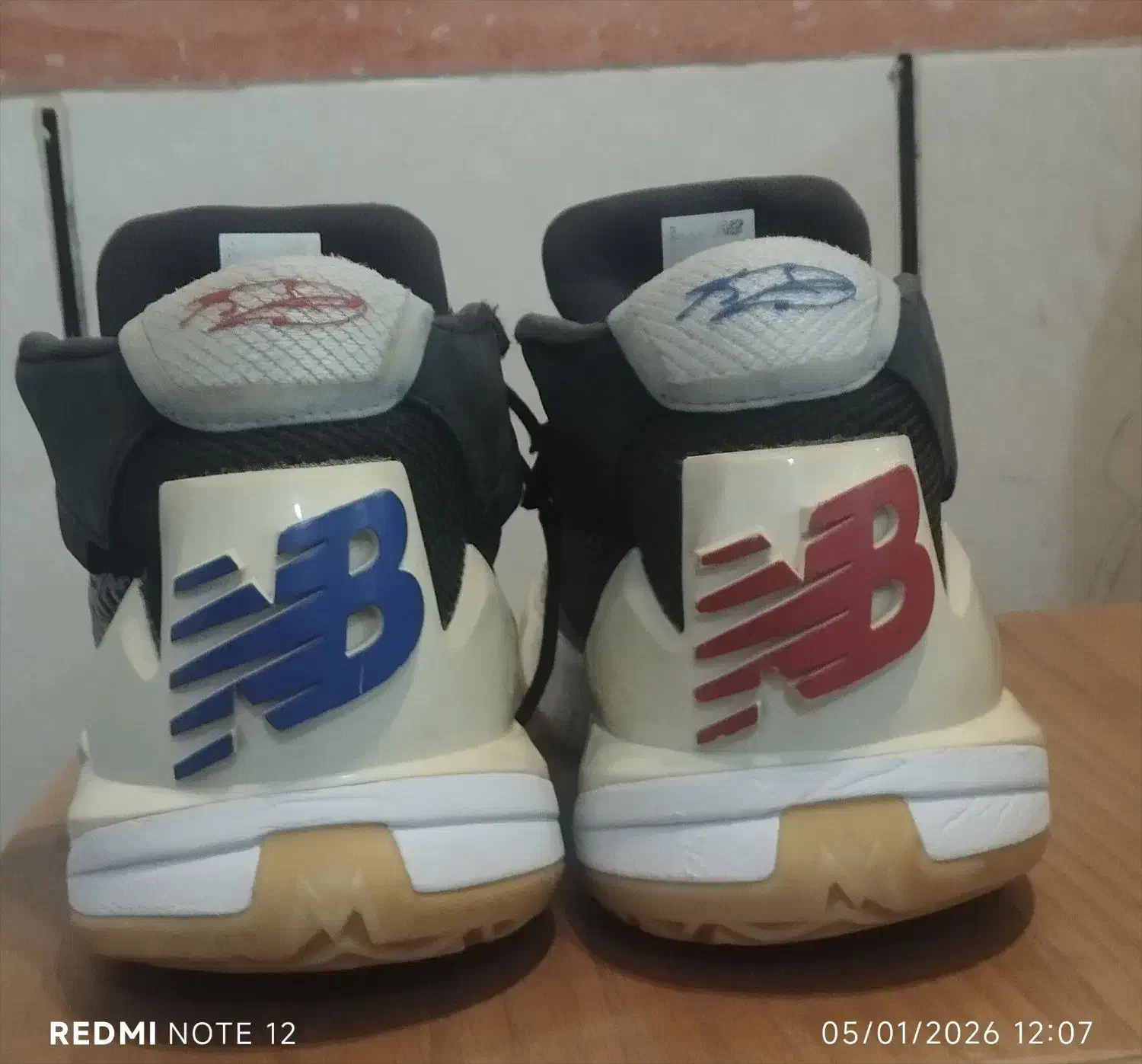 کفش اورجینال|کیف، کفش، کمربند|مسجد سلیمان, |دیوار