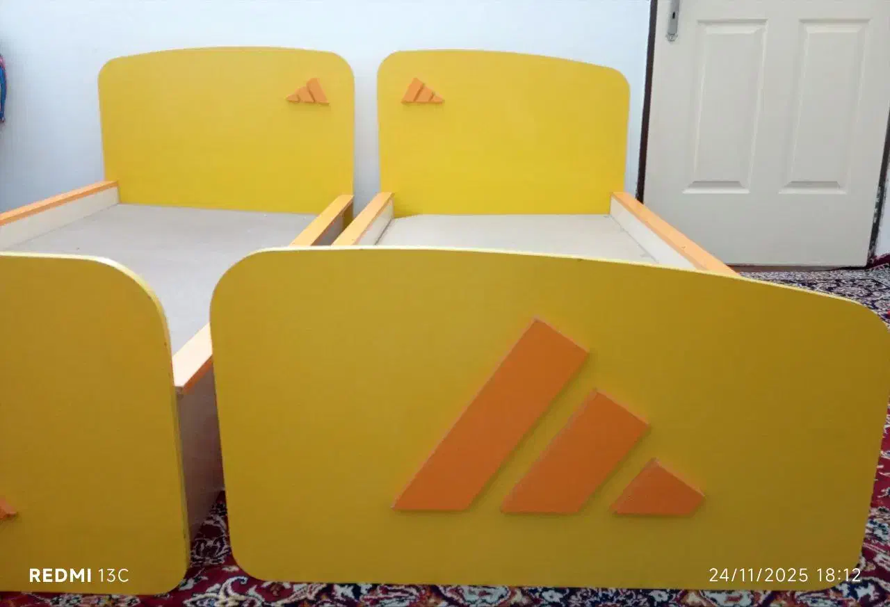 تخت خواب یک نفره|تخت و سرویس خواب|بجنورد, |دیوار