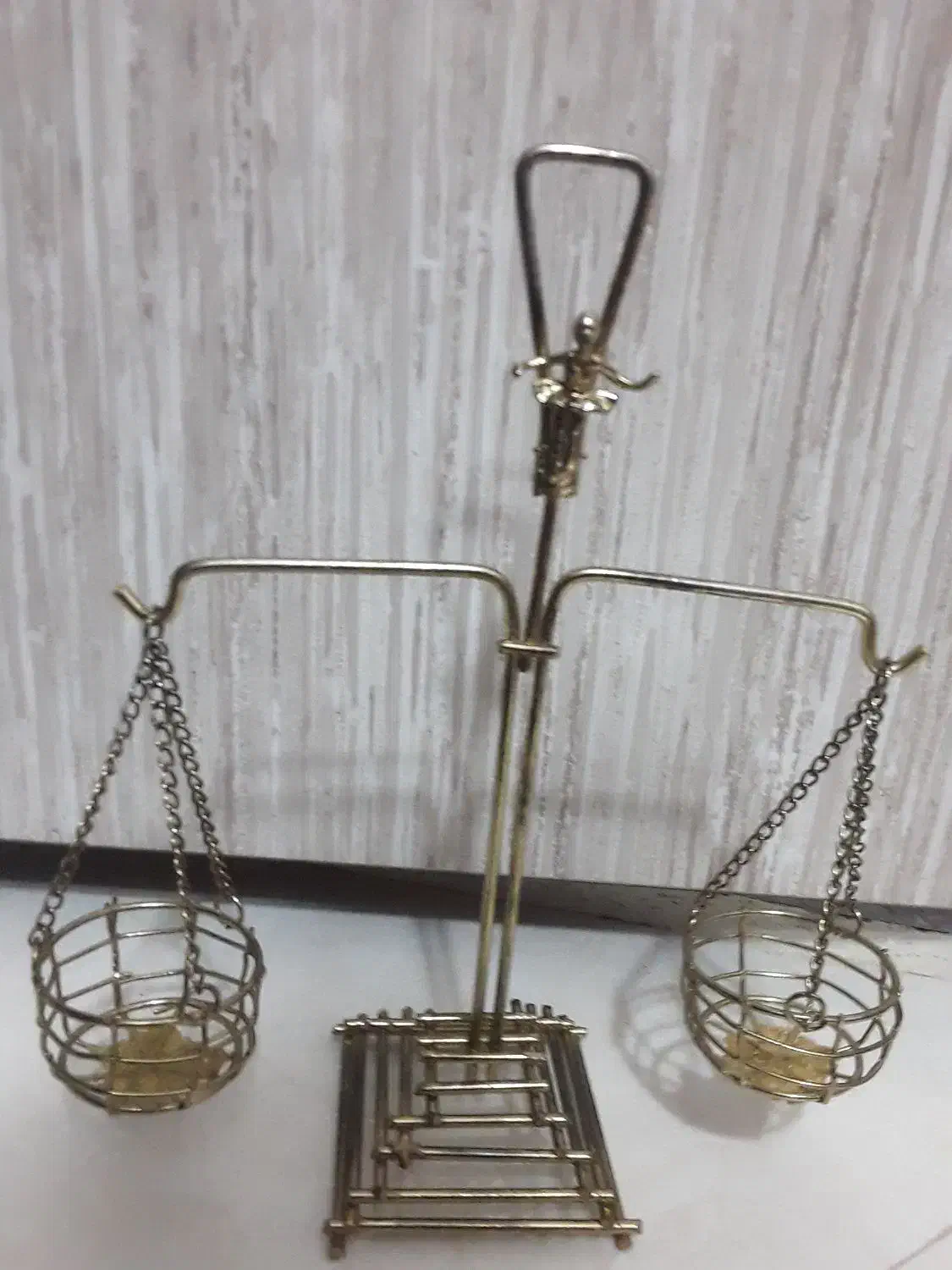 ساعت دیواری باکس با فیل ها دکوری آهنی میباشد|ساعت دیواری و تزئینی|اراک, |دیوار