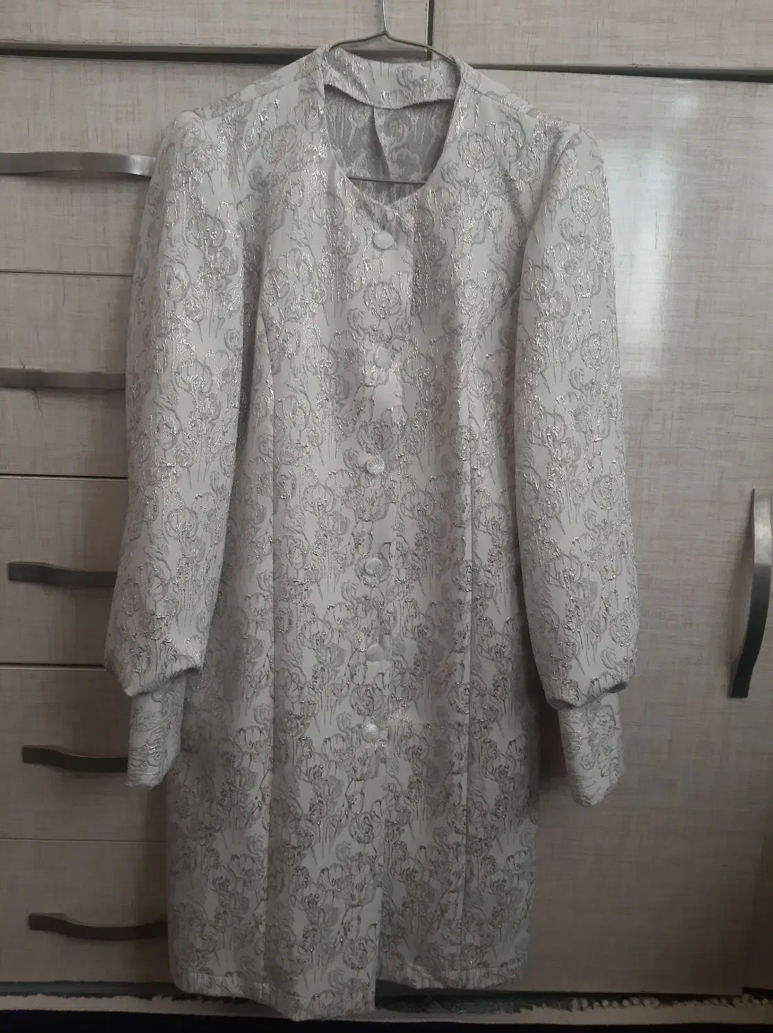 مانتو و شال لبه مرواریدی|لباس|زنجان, |دیوار