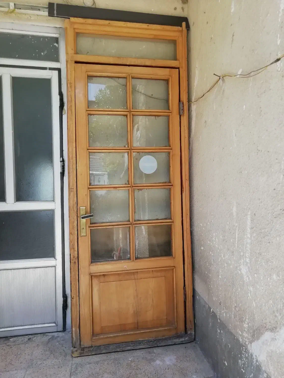 درب چوبی قدیمی|مصالح و تجهیزات ساختمان|شیراز, گلکوب|دیوار