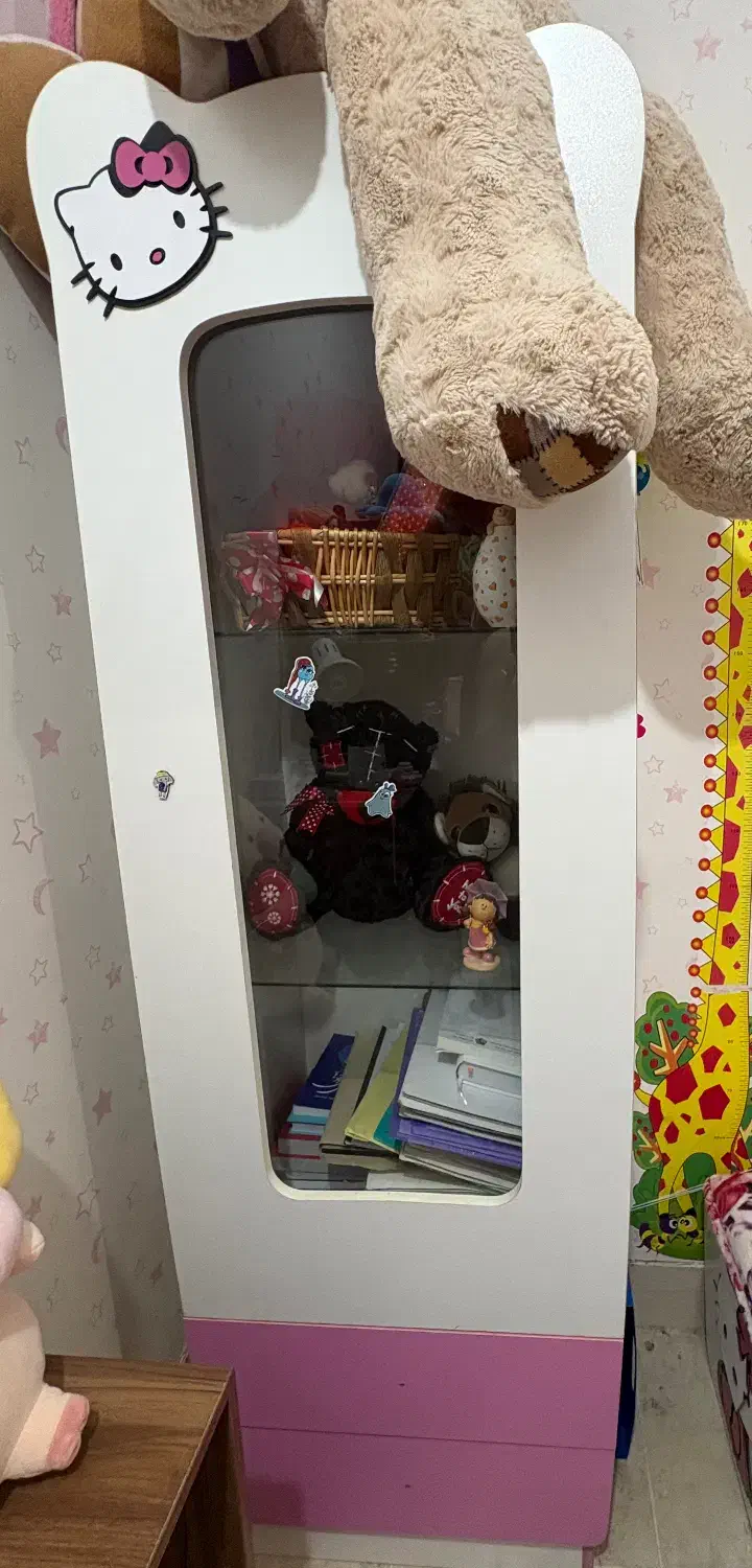 فروش تخت خواب کودک‌ با تشک، کمد و بوفه|تخت و صندلی بچه|بوشهر, |دیوار