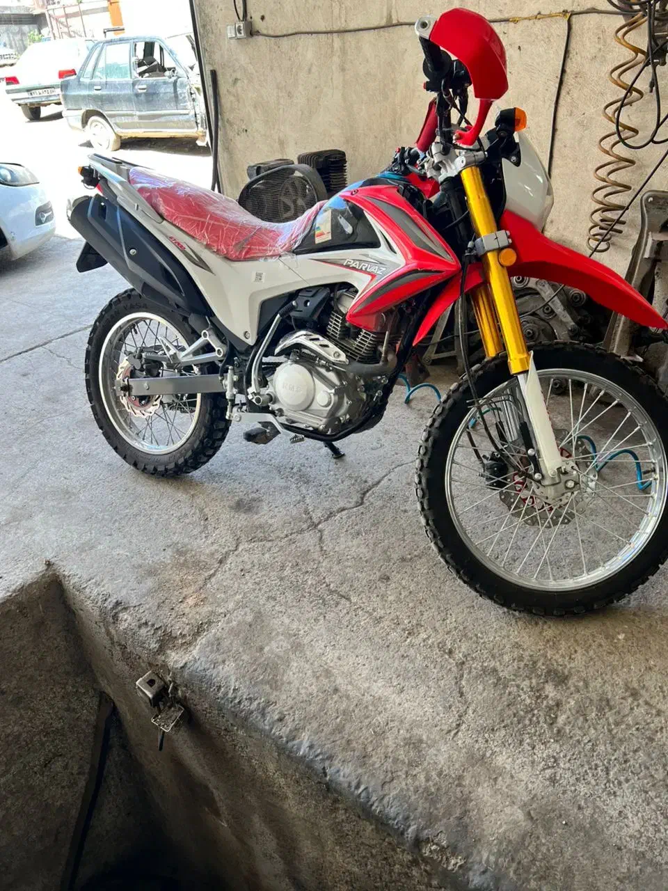 پرواز 200|موتورسیکلت|رشت, بازار|دیوار