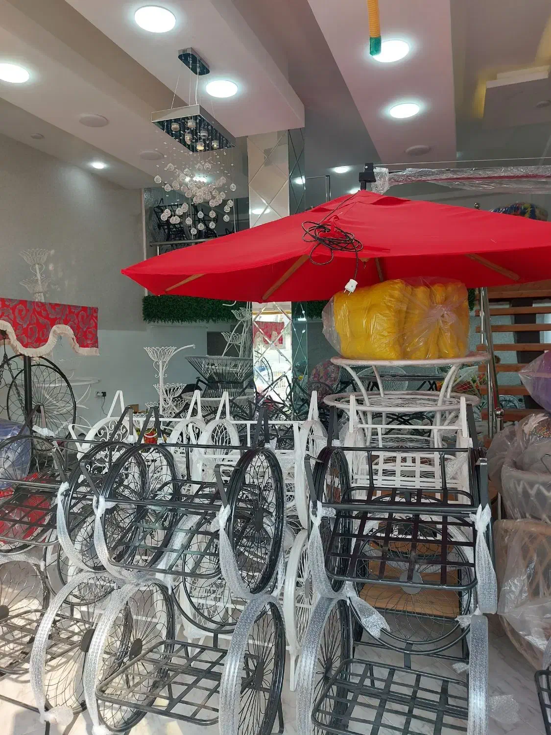 تجهیزات ویلایی الاچیق|مبلمان خانگی و میز عسلی|چمستان, |دیوار