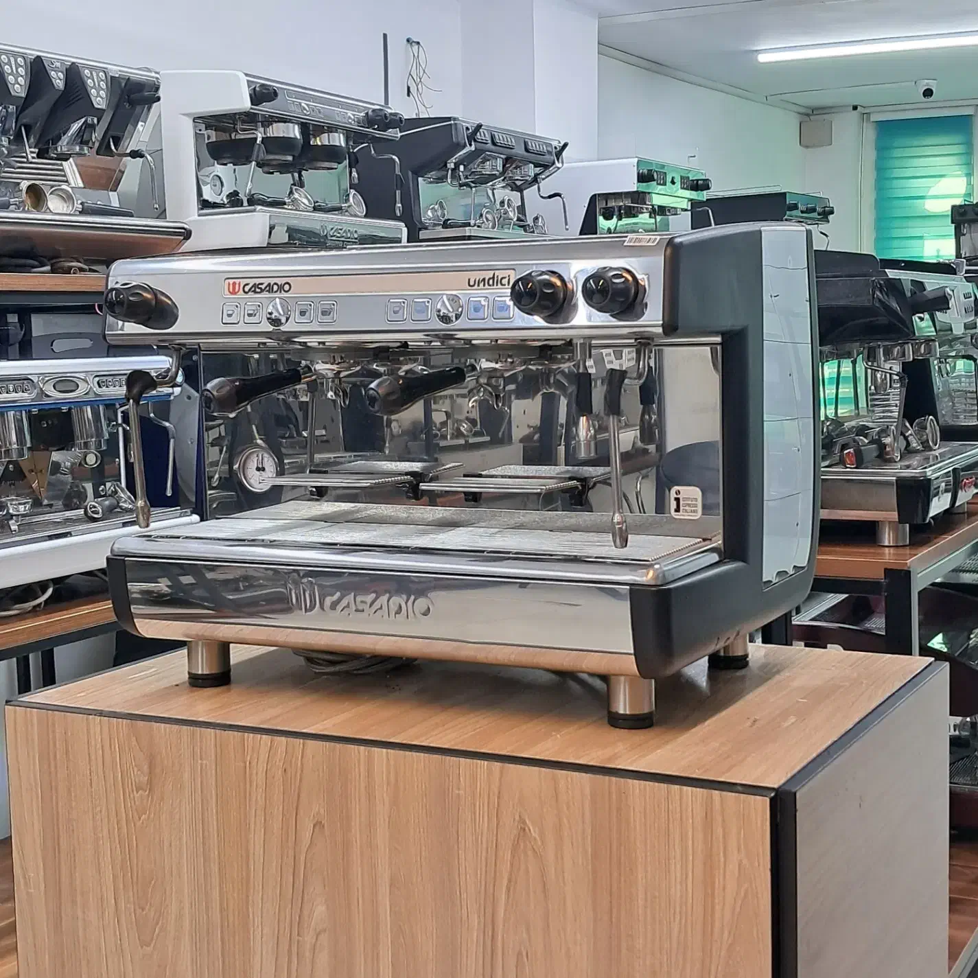 دستگاه اسپرسوساز کاسادیو اوندیچی 2023|کافی‌شاپ و رستوران|تهران, صادقیه|دیوار