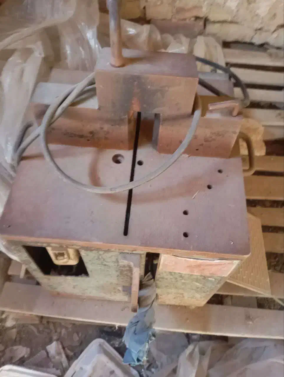 فارسی بر|ابزارآلات|کاشان, ۲۲ بهمن|دیوار