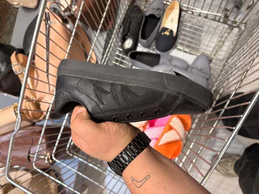 تعدادی کفش دمپایی 150|کیف، کفش، کمربند|شیراز, شهرک قمشه|دیوار