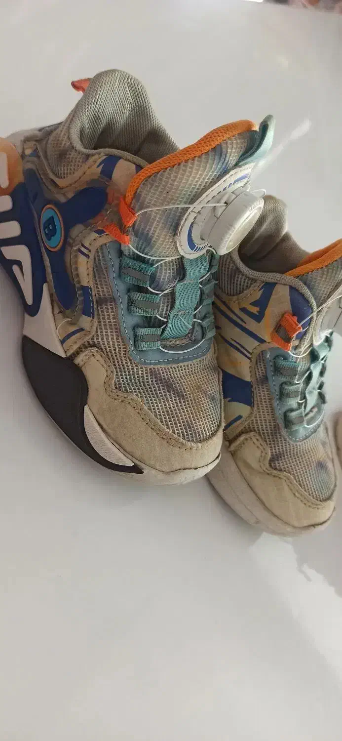 ۳ جفت کفش اسپورت پسرانه سایز ۲۸و ۲۹|کفش و لباس بچه|بناب, |دیوار